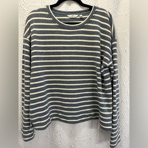 Vineyard Vines Striped Crewneck Size Medium